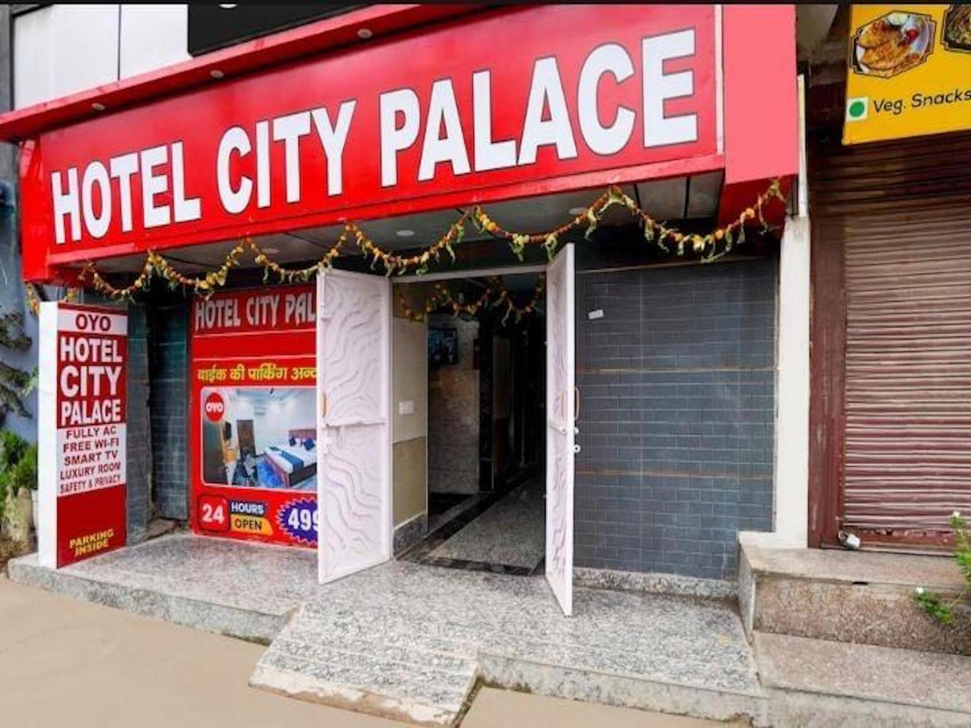 Hotel City Palace New Delhi Exterior photo